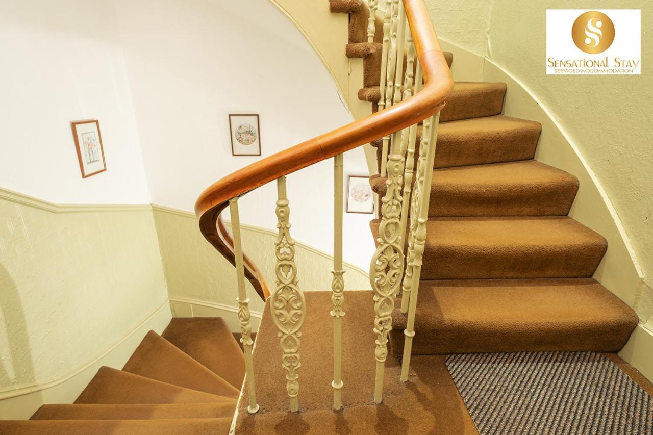 2 Bedroom Apt At Sensational Stay Serviced Accommodation Aberdeen - Clifton Road Buitenkant foto