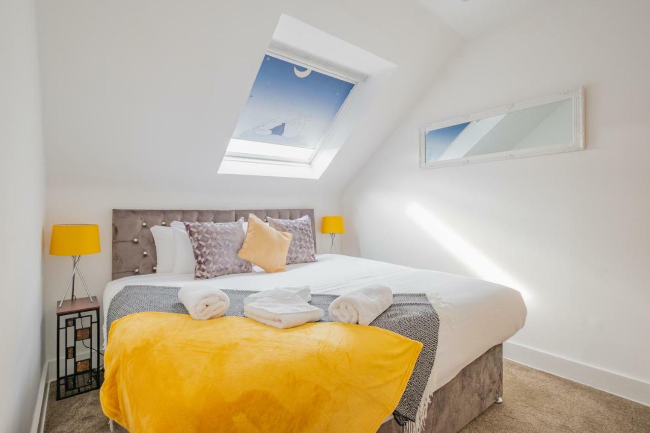 2 Bedroom Apt At Sensational Stay Serviced Accommodation Aberdeen - Clifton Road Buitenkant foto