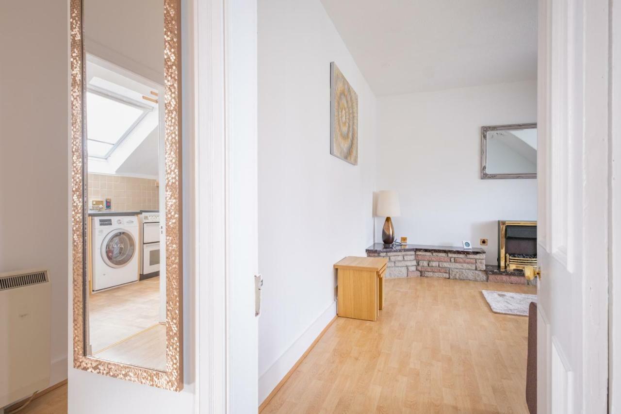 2 Bedroom Apt At Sensational Stay Serviced Accommodation Aberdeen - Clifton Road Buitenkant foto